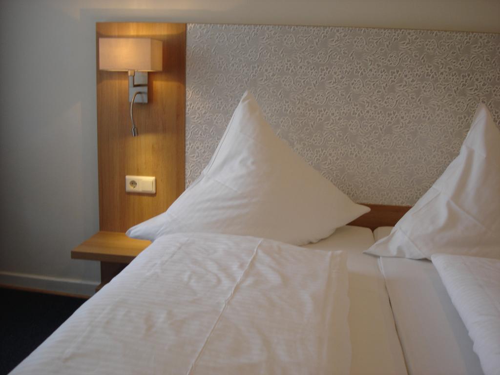 אנדרנאך Rhein-Hotel מראה חיצוני תמונה